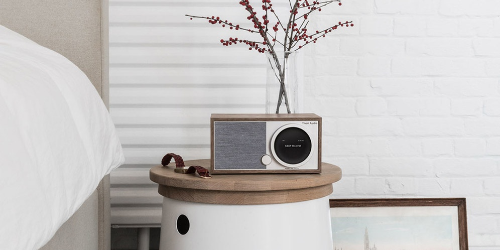 Retro Never Dies! Speaker Digital Berdesain Jadul